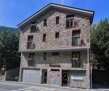 Apartaments Turístics El Buner