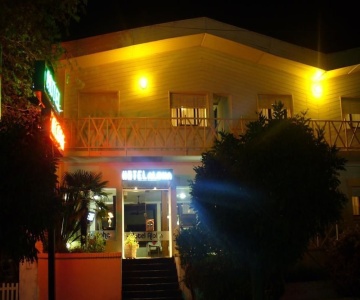 Hotel Aloha