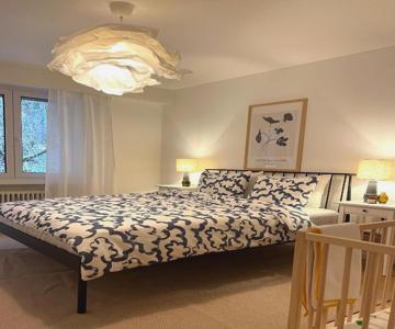 New Renovated 2br City Apartment