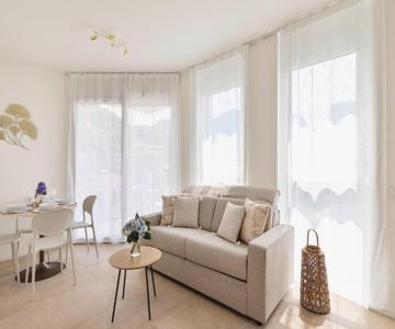 Regalia Suites - Free Parking