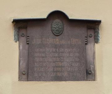 Igor and David Apartments