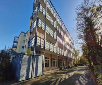 Modernes Apartment Mit Xl-balkon