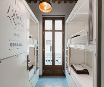 Black Swan Hostel Granada