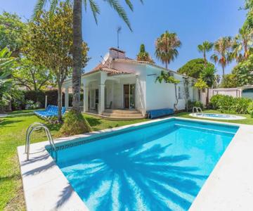 Beautiful Villa La Caracola Heated Pool Puerto Banus Marbella
