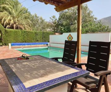 Alpujarra Garden Oasis