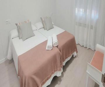 Alcañiz Flats Center