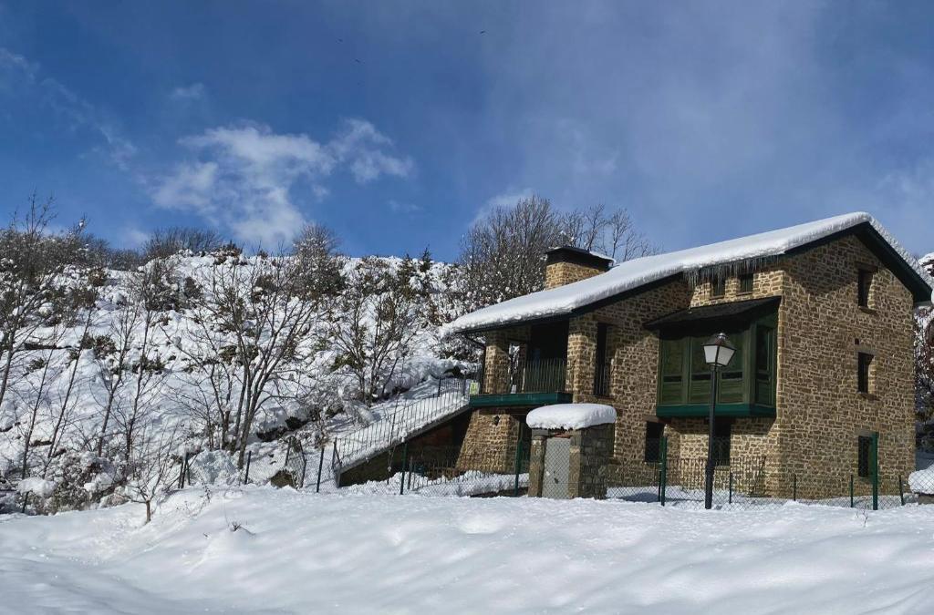 Apartamentos Dúplex En Casa Rural Fundanal En Hoz De Jaca