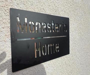 Monasteriohome 1 2