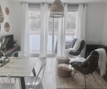 Precioso Apartamento En Monzón Con Terraza, Piscina,parque Infantil Y Parking