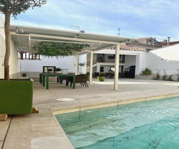 Tomé, Casa De Huéspedes