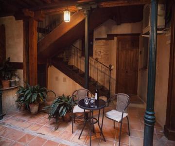 SeñorÍo De Orgaz "con Patio Toledano"