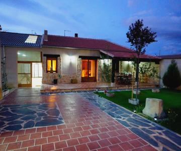 Casa Rural La Cija Del Abuelo A 1 Hora De Madrid