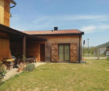 Bonica Caseta De Fusta