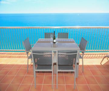 Uhc Costa Pinosmar Apartments