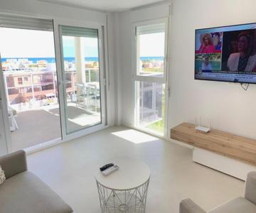 Beautiful Apartment With Pool Near The Beach