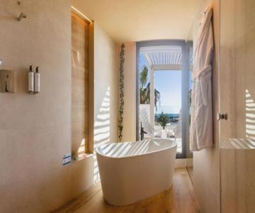 Xulos Rooms & Suites