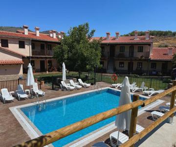 Apartamentos Doña Jimena Del Ambroz 4 Estrellas Complejo único En El Centro Del Pueblo