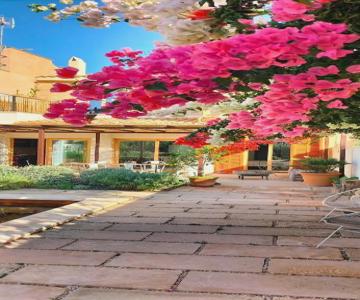 Idayvuelta Home & Suites With Private Pool