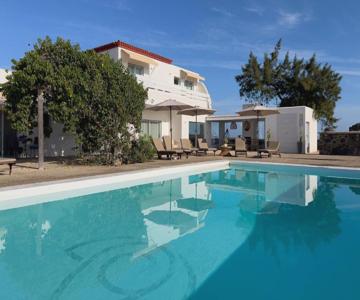 Hélène Holidays - Hotel Boutique