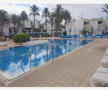 Lovely Apartment With Pool