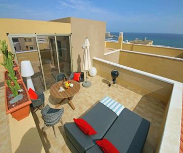 La Perla By Rentmedano Superb Luxury Duplex, Private Roof Terrace, Ocean View, Pool, Wifi And Parkin
