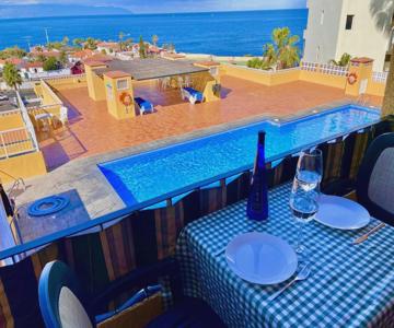 Apartamento Con Piscina En La Playa De Arena