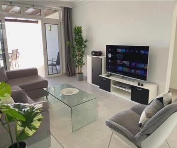 Stunning 2 Bedroom Apartment