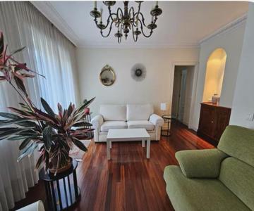 Bright Apartment In Parque Etxebarria With Parking