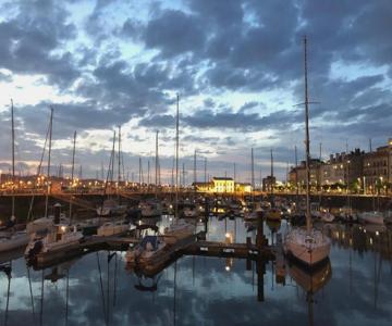 Alojamientos Muelle De Gijón