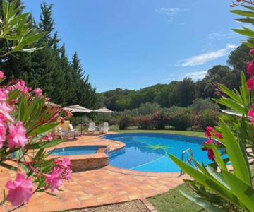 Mas Des Lavandes - 3 Gîtes De Charme Au Calme Avec Grande Piscine En Drôme-provençale