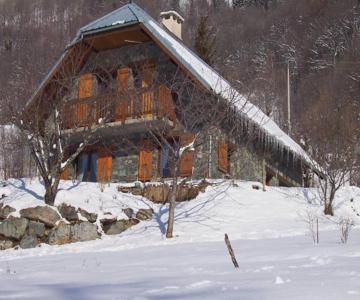 Rustic & A Chalet 'le Sert Du Grey