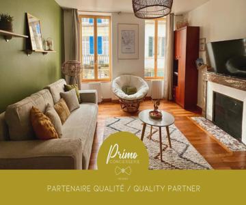 "le Noeud Vert" Appartement Sur Le Thème De Nevers, 65 M2 En Coeur De Ville Avec Parking, Accès Incl