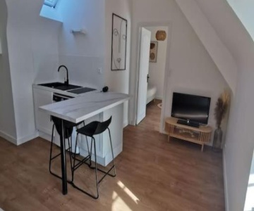 Le Charmant De Lourmel