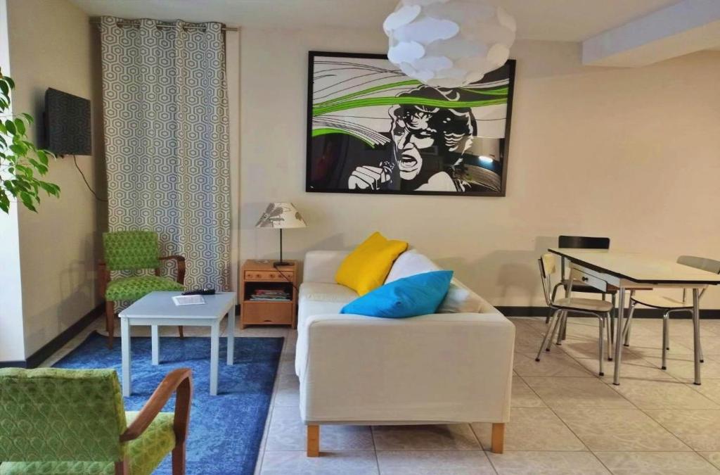Appt 56m2 à 4mn Du Palais Jacques Coeur.