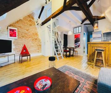 Apartment T3 Standing Center Station And Shops