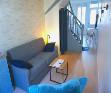 Les Beaux Jours, Tours, Le Duplex