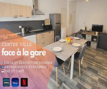 Logement Spacieux - Face à La Gare Et Centre-ville