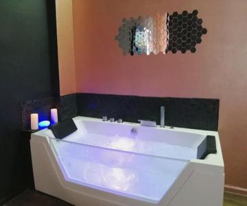 Appartement Avec Balnéo Et Sauna Privatif - Le Rose Cuivré