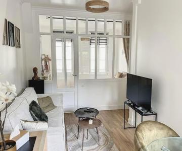 Le Huitième - Chic Et Branché