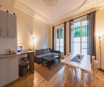 Geranimus Morland : Hearth Of Paris