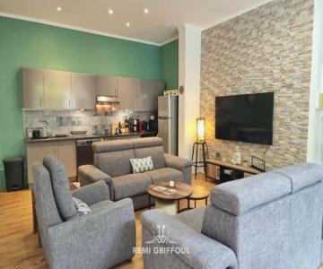 The Wall City Center Terrace & Parking 4 Guests