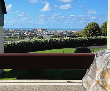 Domaine Du Vert Coteau, Limite Trouville, Beau 3 Pièces Avec Parking Et Balcon Vue Mer