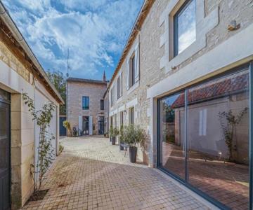 La Longère de Neuville-Futuroscope-Poitiers