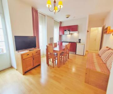 Ostal, T3, Centre Luchon, Wifi, Casier à Skis, Ascenseur, 6 Personnes