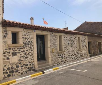 Maison De Village Avec Patio