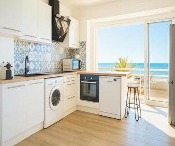 "plage" Splendide Vue Mer Depuis La Chambre Et Le Salon Cuisine, 20m De La Plage!