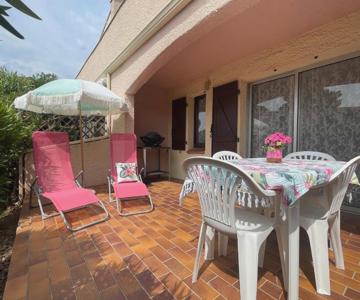 Rez-de-jardin Pinède Piscine Clim Proche Plage Village Naturiste