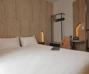 B&B HOTEL Carcassonne Rocadest La Cité