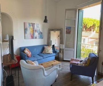 Gorgeous Apartment Superbly Located In Old Town