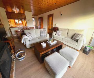 Bonita Planta Baja Con Vistas Panorámicas Y Piscina